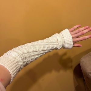 One size fits all, sweater material, super fuzzy, pure white!